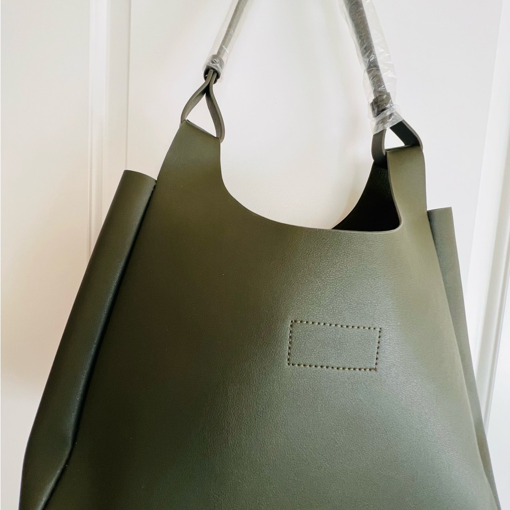 Neiman Marcus Olive Shoulder Bag with Gold Chain Accents. NWOT - Picture 2 of 9
